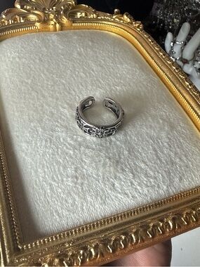 Sterling Silver Floral Open Band Ring - Silver